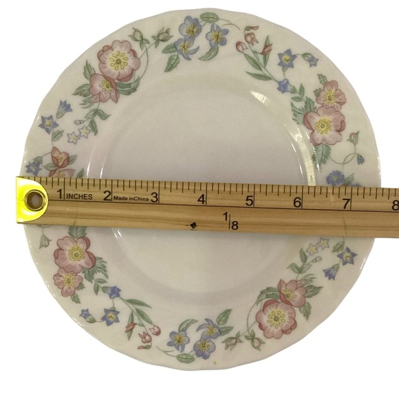 Vintage Arcopal France Glass Champetre Floral Luncheon Salad Plates, Set Of 4 - Picture 5 of 9